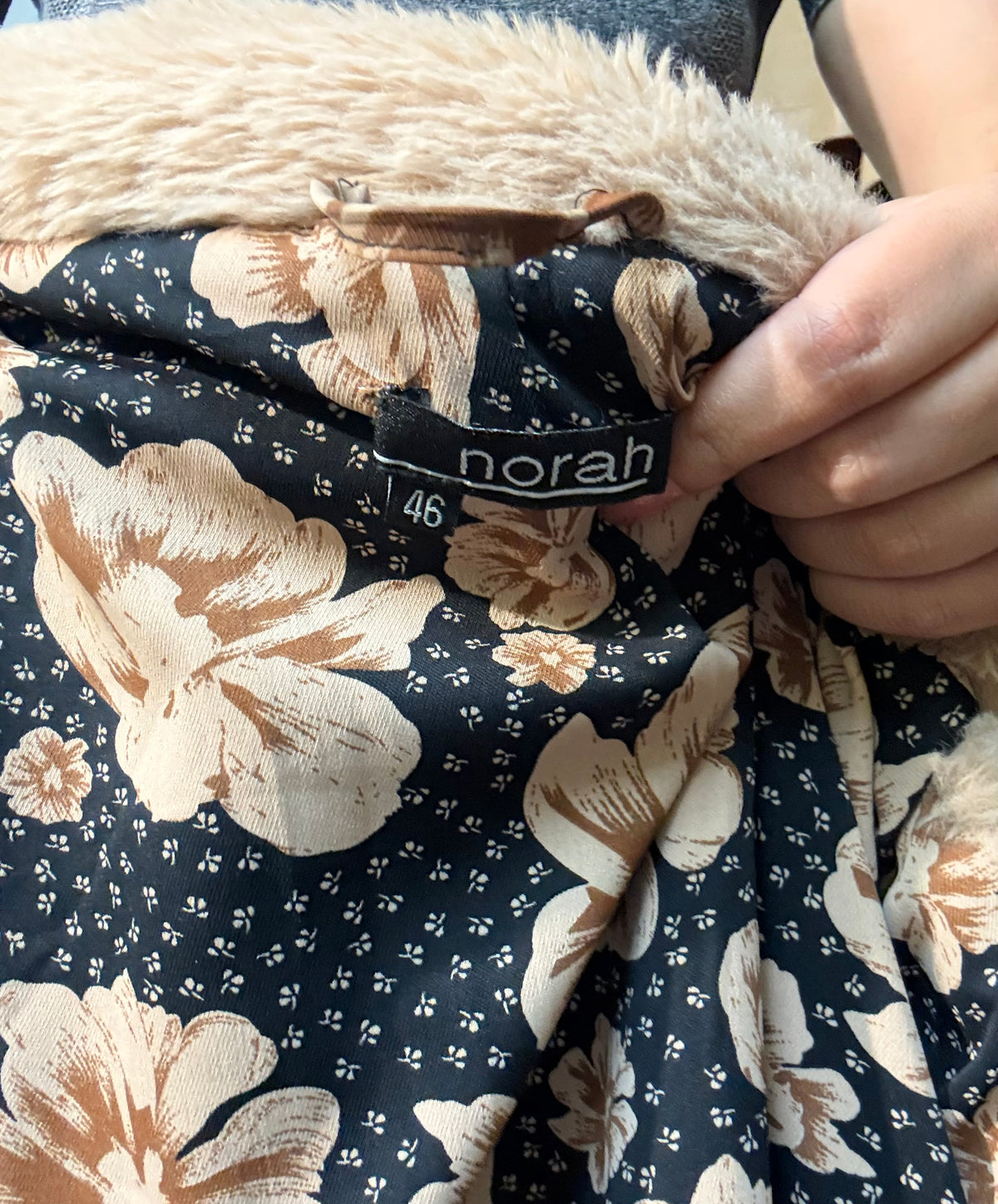 Chaqueta de piel sintética rosa claro