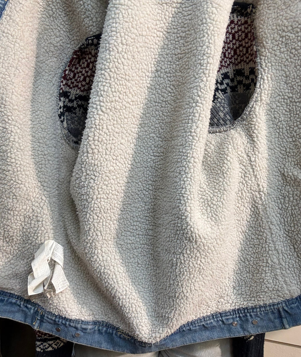 Chaqueta Vaquera con Mangas tejidas, Mickey Mouse customizada